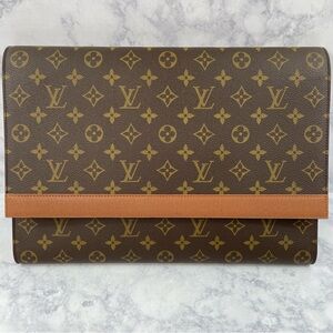 Louis Vuitton Porte Envelope Document Clutch ✅Fits 13” Laptop